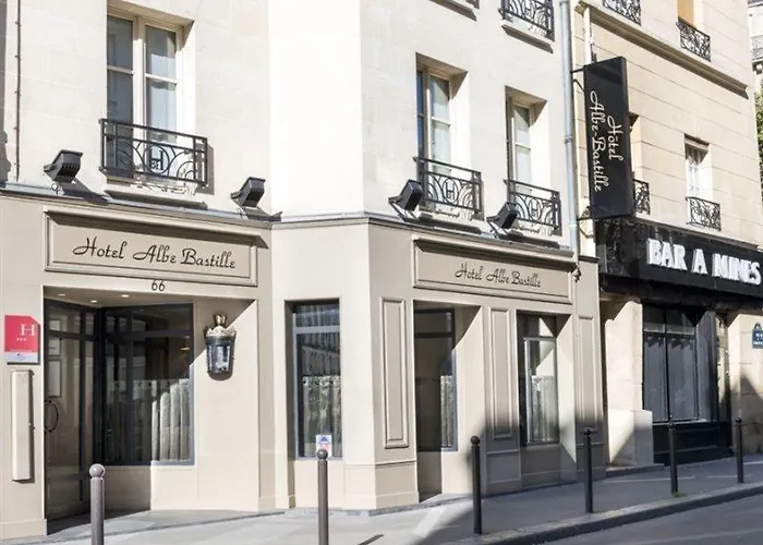Pavillon Saint Louis Bastille