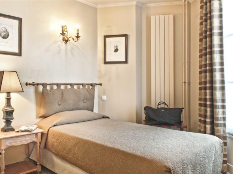 Pavillon Saint Louis Bastille 3*