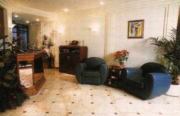 Hotel Pavillon Saint Louis Bastille 3*